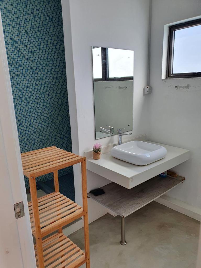 Cute Holiday Apartment In The Heart Of Grand Bay Bagian luar foto